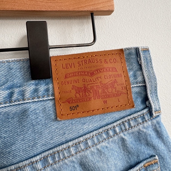 LEVI’S • 501 Crop in Ojai Ring - Picture 8 of 12